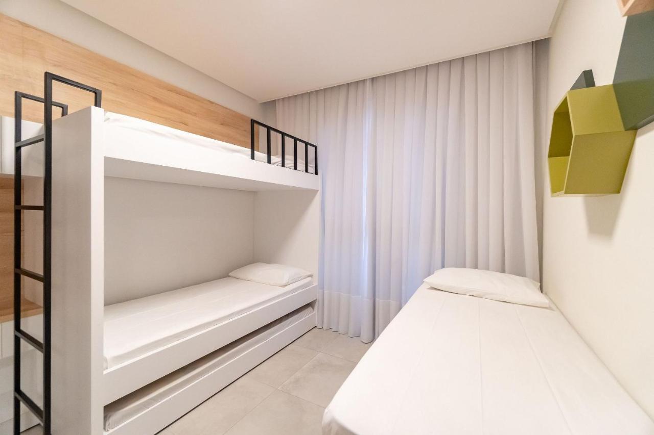 Porto Madero - Apartamento Em Condo Com Piscina Bombinhas Esterno foto